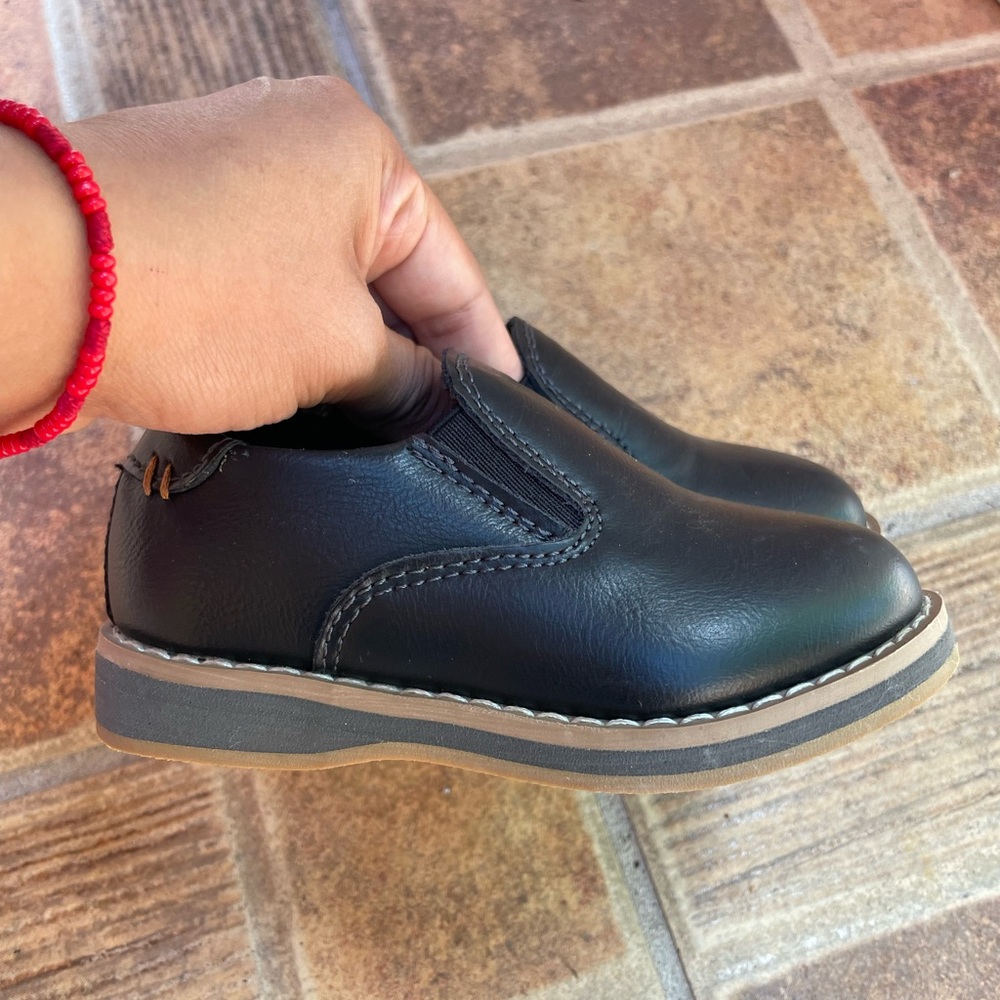 Black leather dress shoes